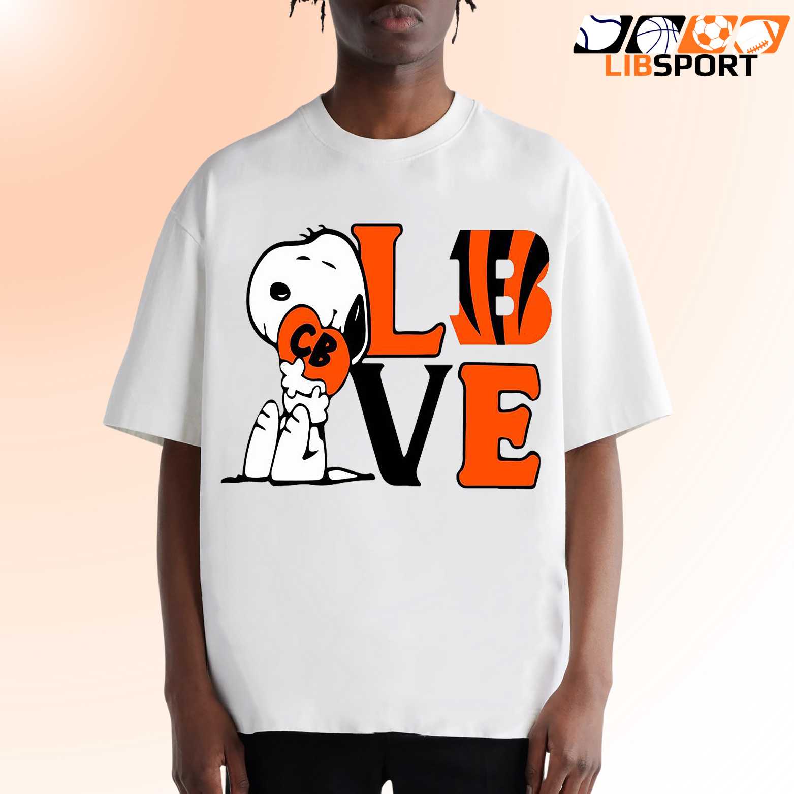 Snoopy Love Cincinnati Bengals T Shirt, Unisex Game Day Streetwear Shirt